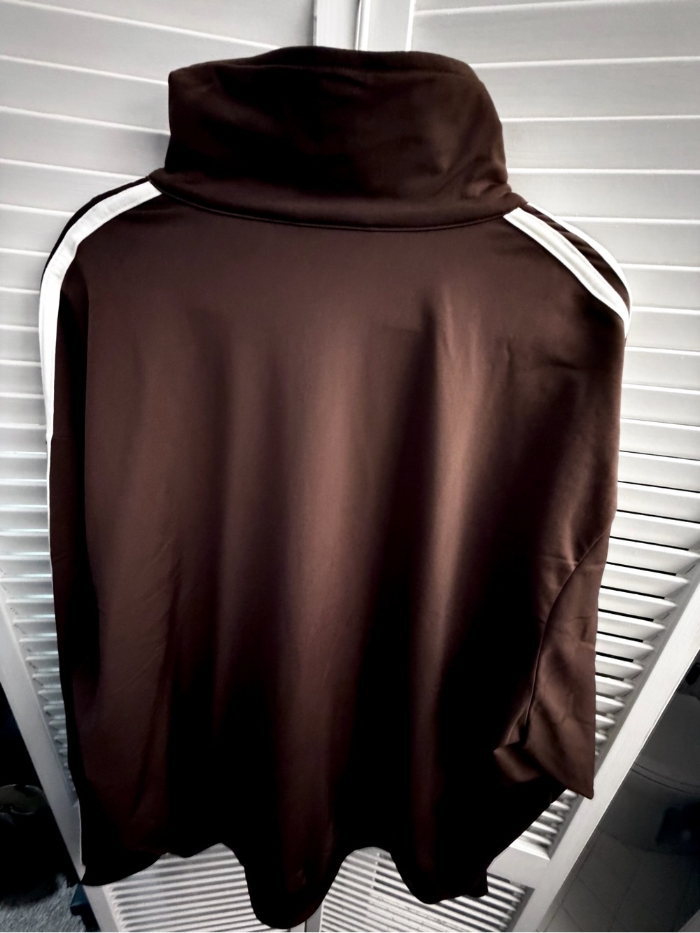 adidas Brown Jacket with White Label and Trim - Picture 3 of 3